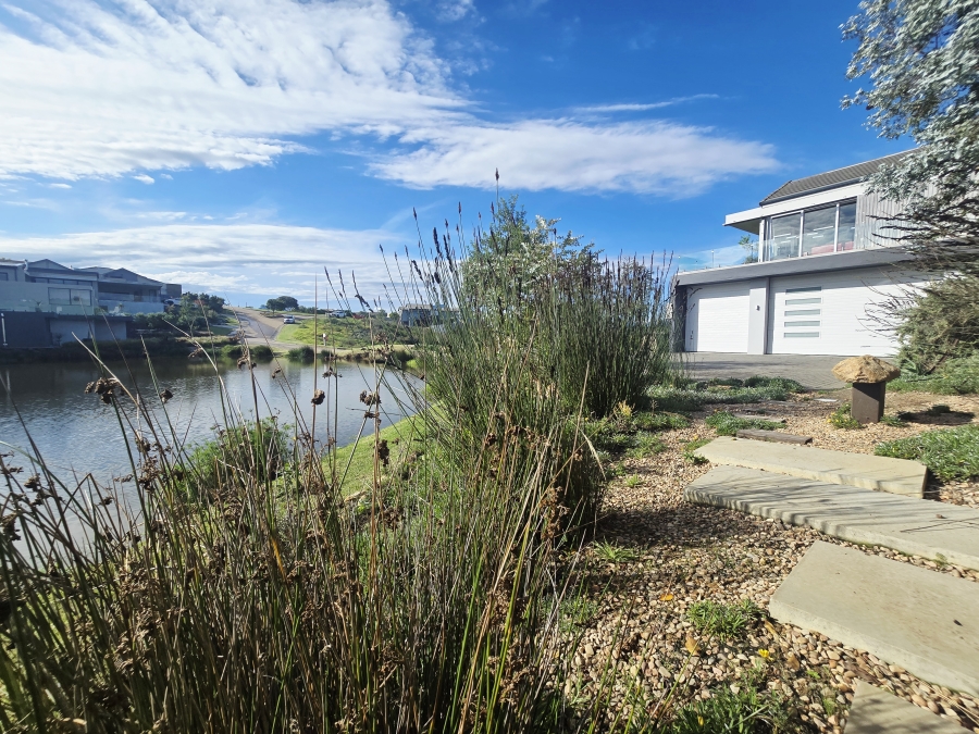 3 Bedroom Property for Sale in Oubaai Western Cape